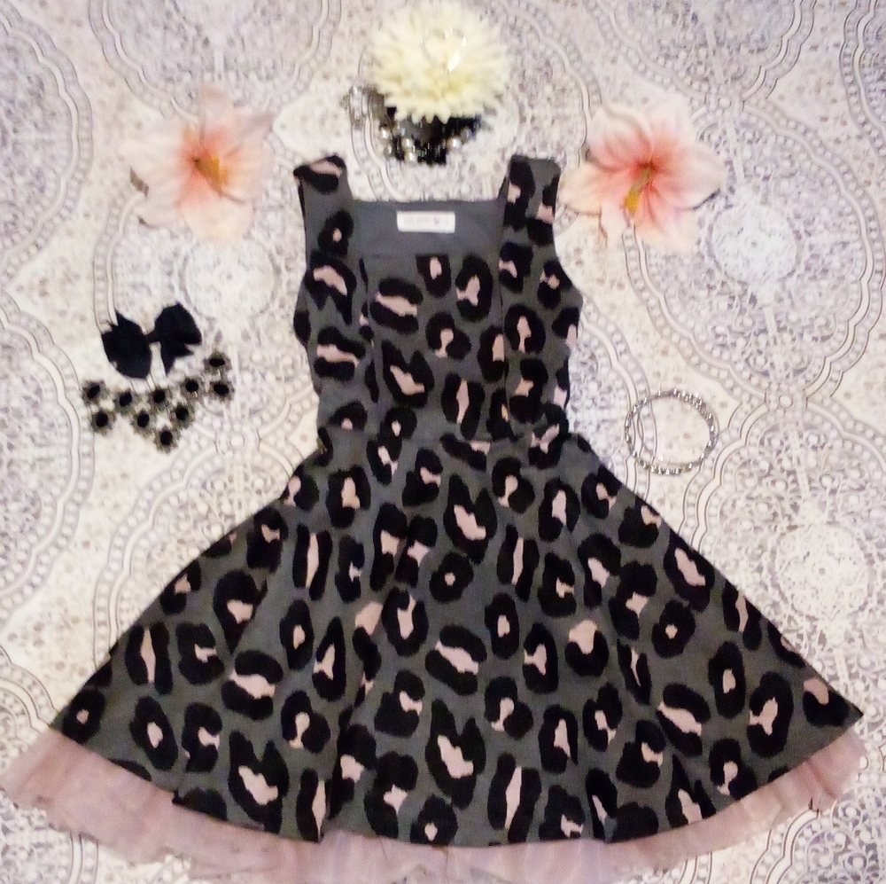 Girls dress - Picture 3 of 9